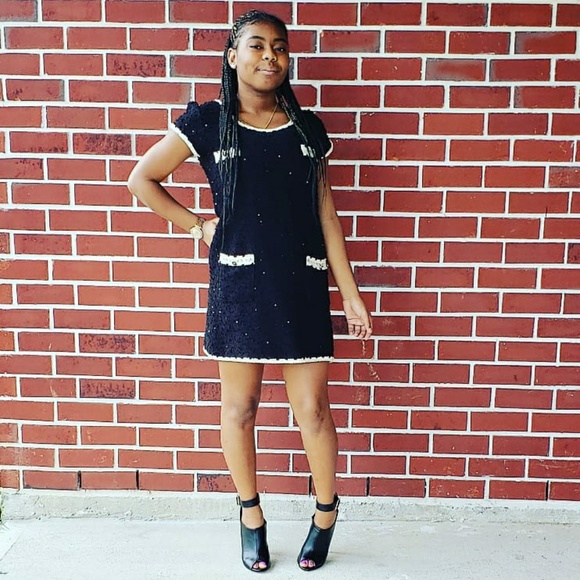 Gorgeous Classy Dress - Picture 2 of 5